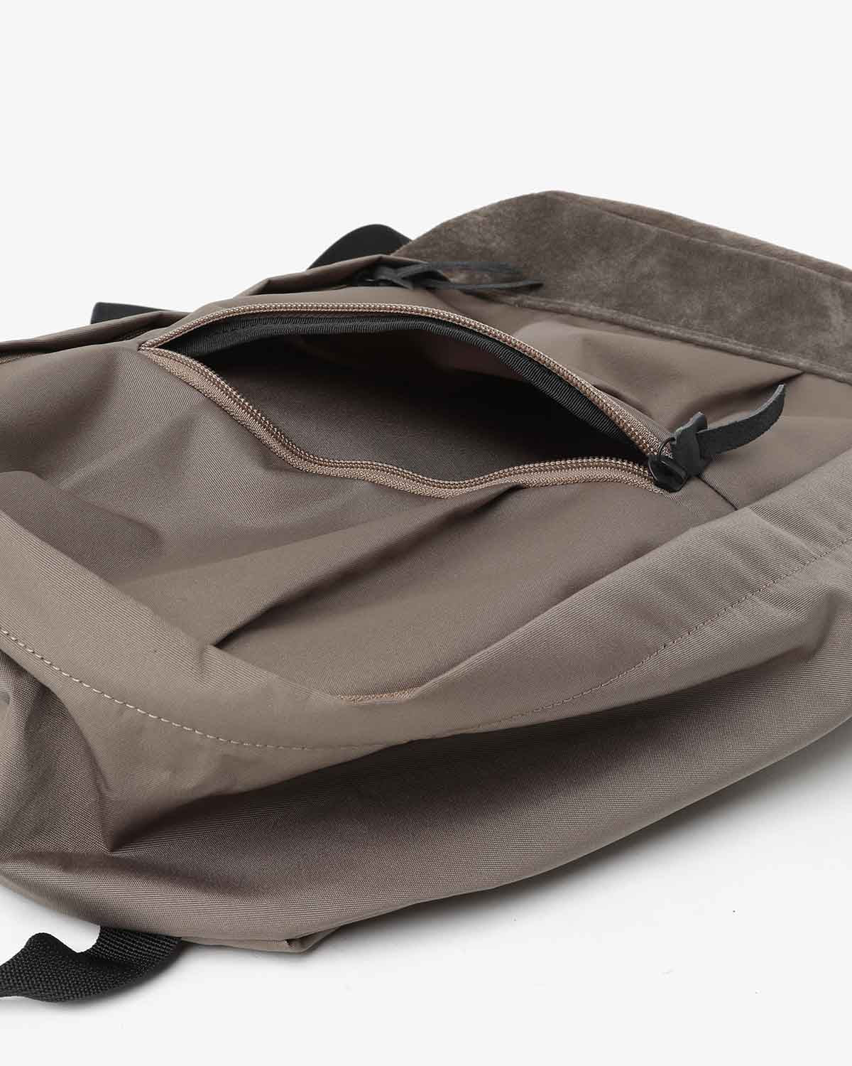 hobo DAYPACK 17L POLYESTER OXFORD CORDURA® WITH PIG SUEDE