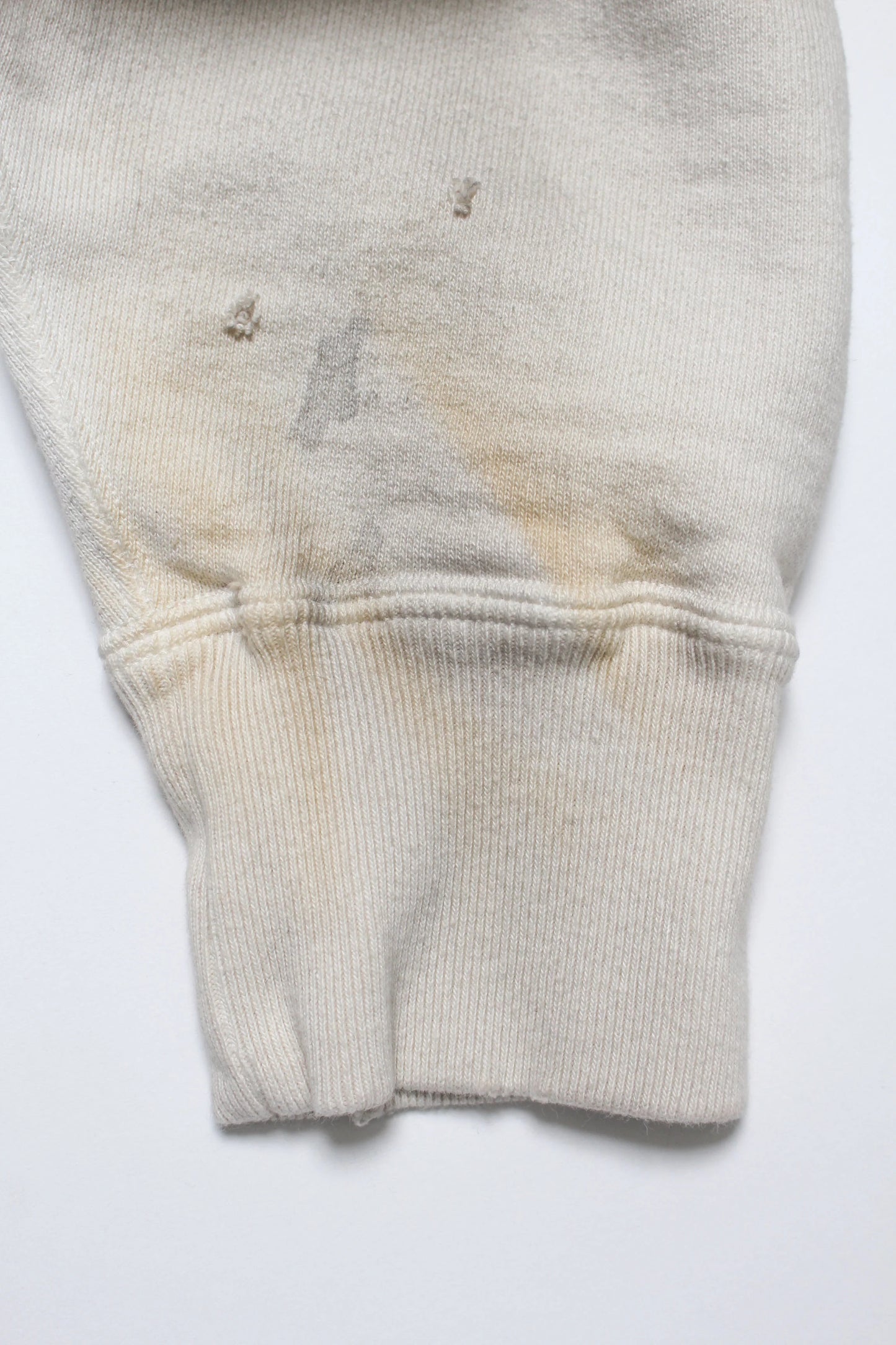 BOW WOW UNIV. MACLAREN LETTERING SWEATSHIRT AGED