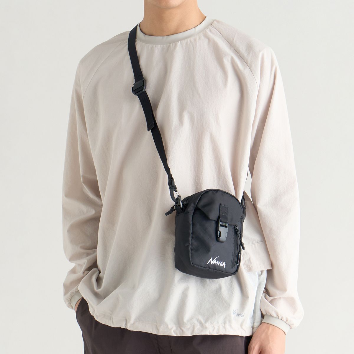 NANGA ECOPAK UR SHOULDER POUCH