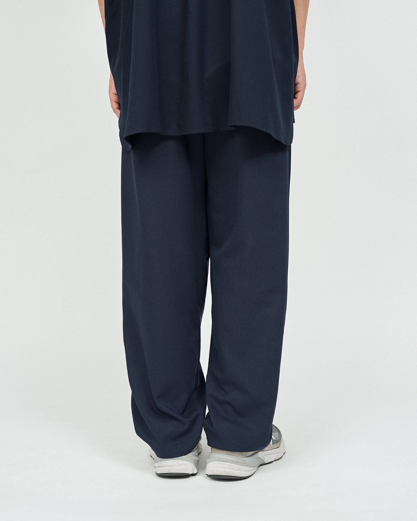 FreshService COOLFIBER TWO TUCK EASY PANTS