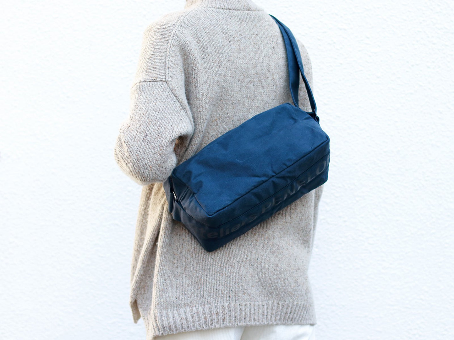 ateliers PENELOPE #10 Pan Shoulder Bag