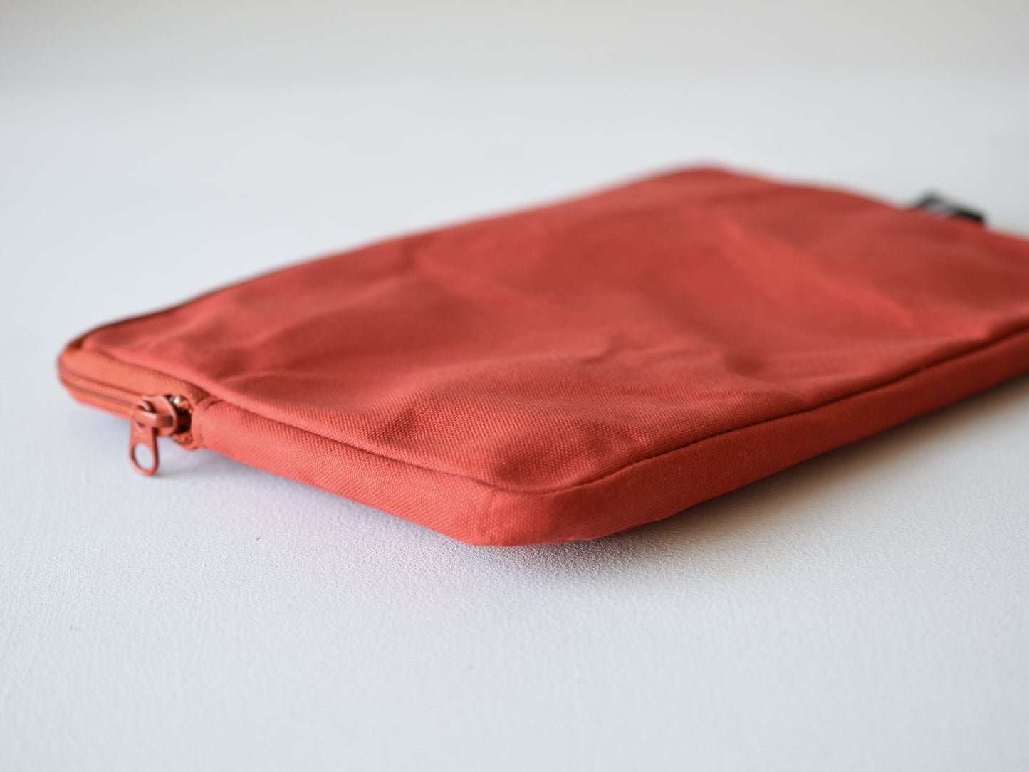ateliers PENELOPE Hold Pouch (S)