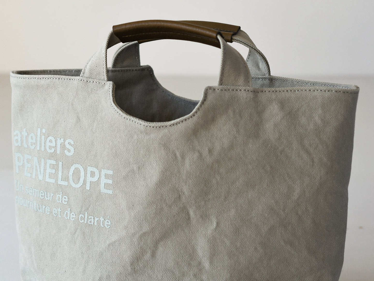 ateliers PENELOPE AP Hole Tote (S)