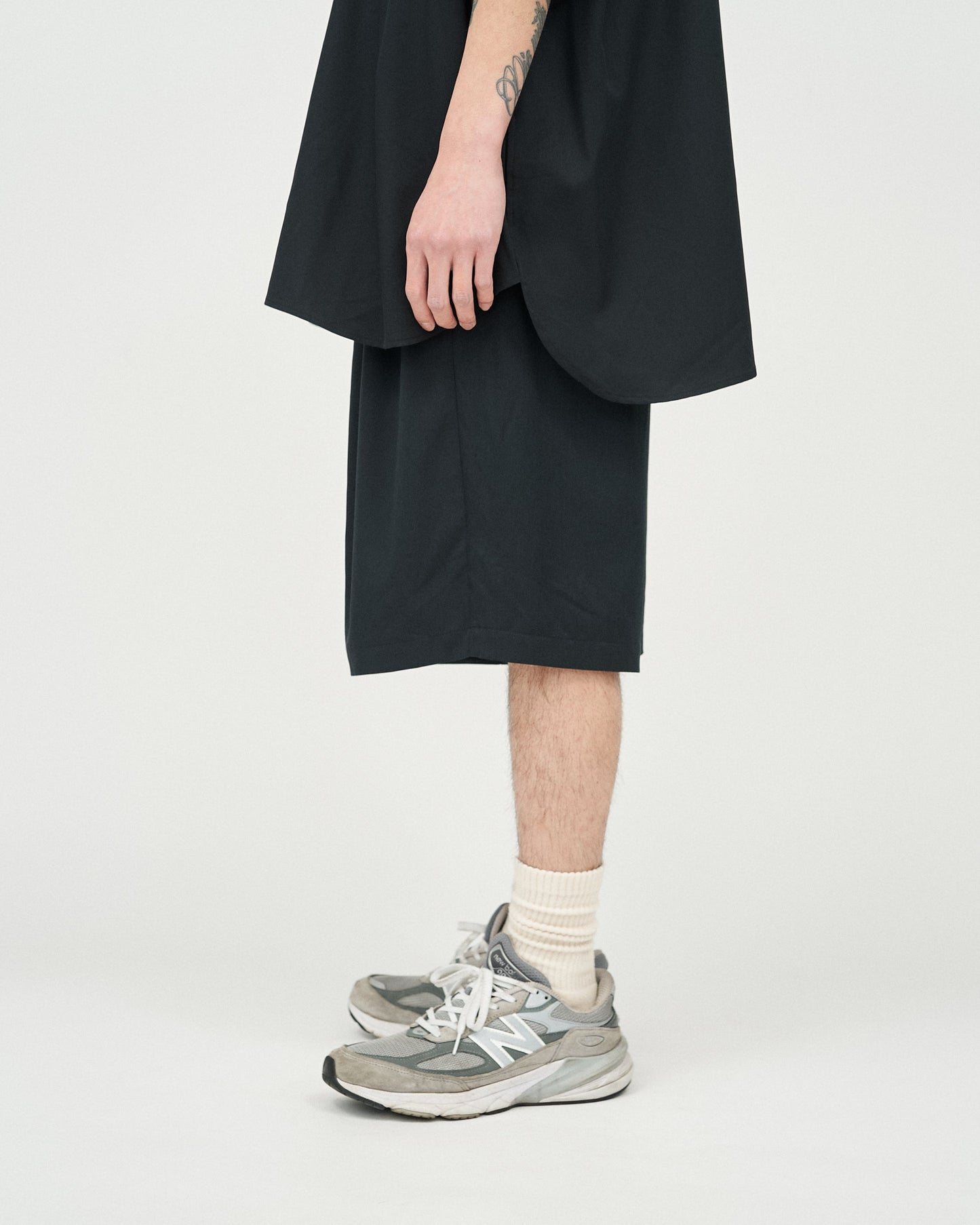 FreshService COOLFIBER TWO TUCK EASY SHORTS