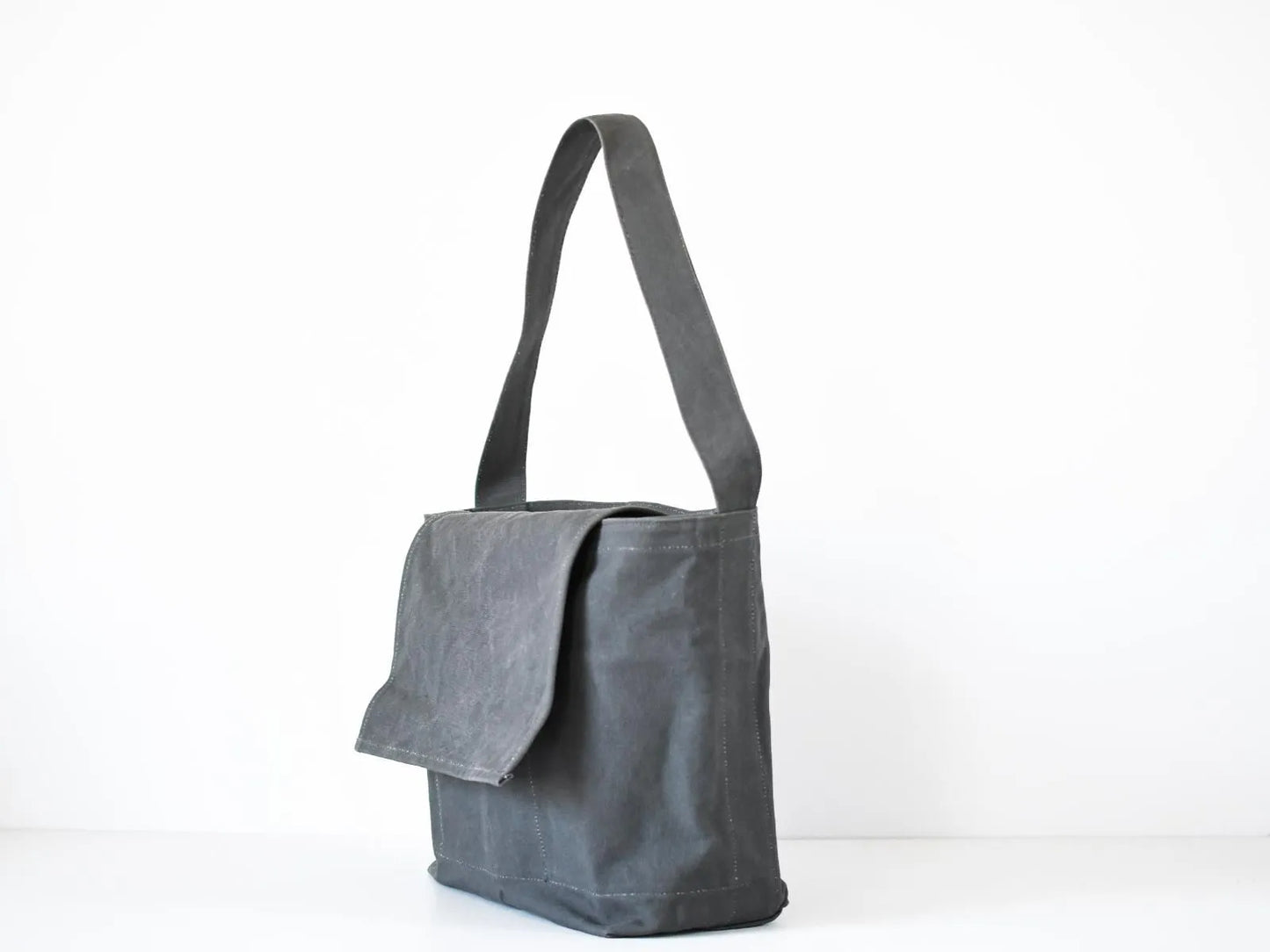 ateliers PENELOPE Trager Bag