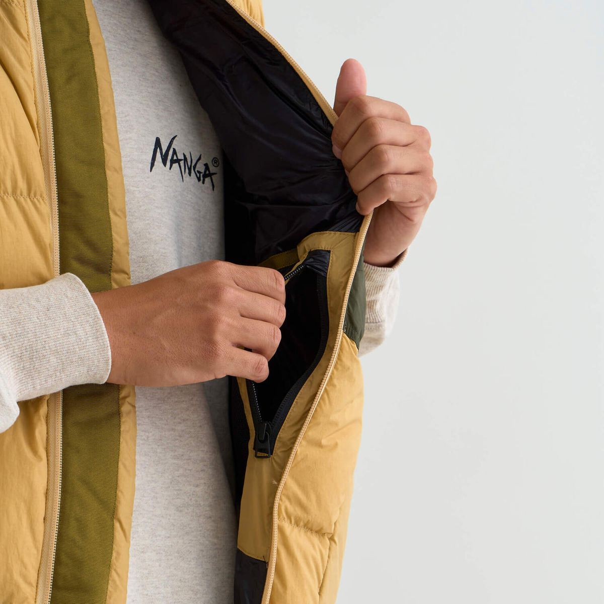 NANGA MAZENO RIDGE VEST