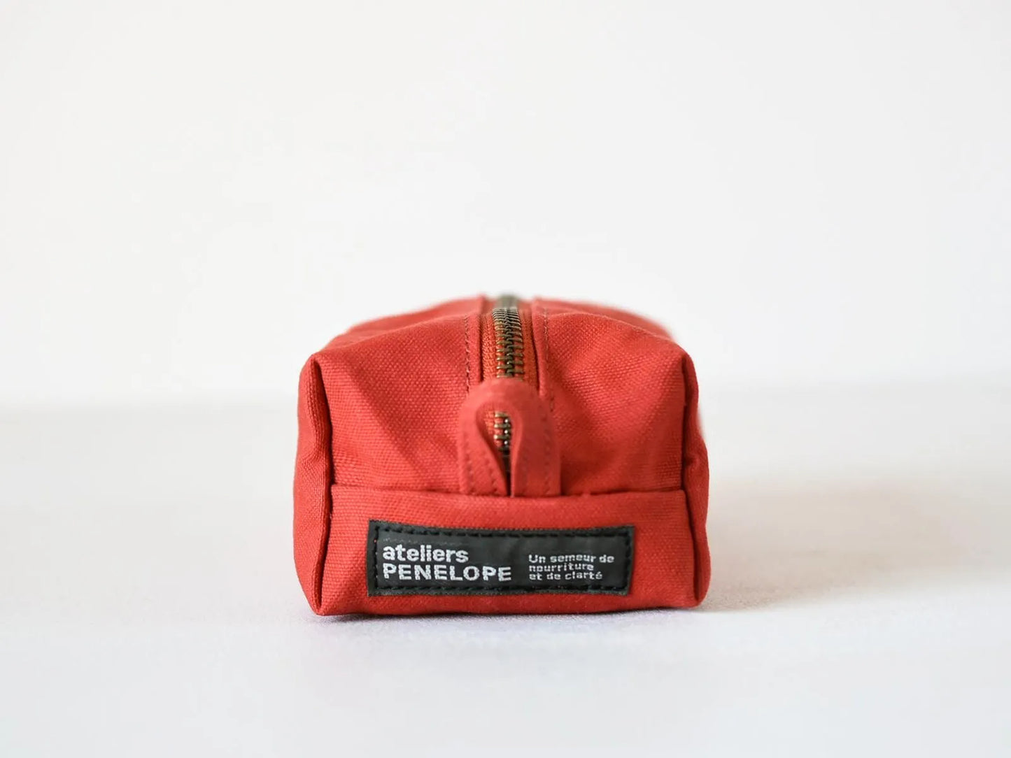 ateliers PENELOPE Air Pouch