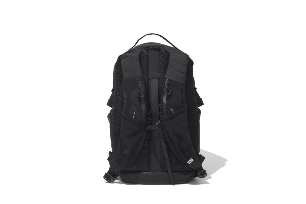 CMF OUTDOOR GARMENT WEEKENDERZ