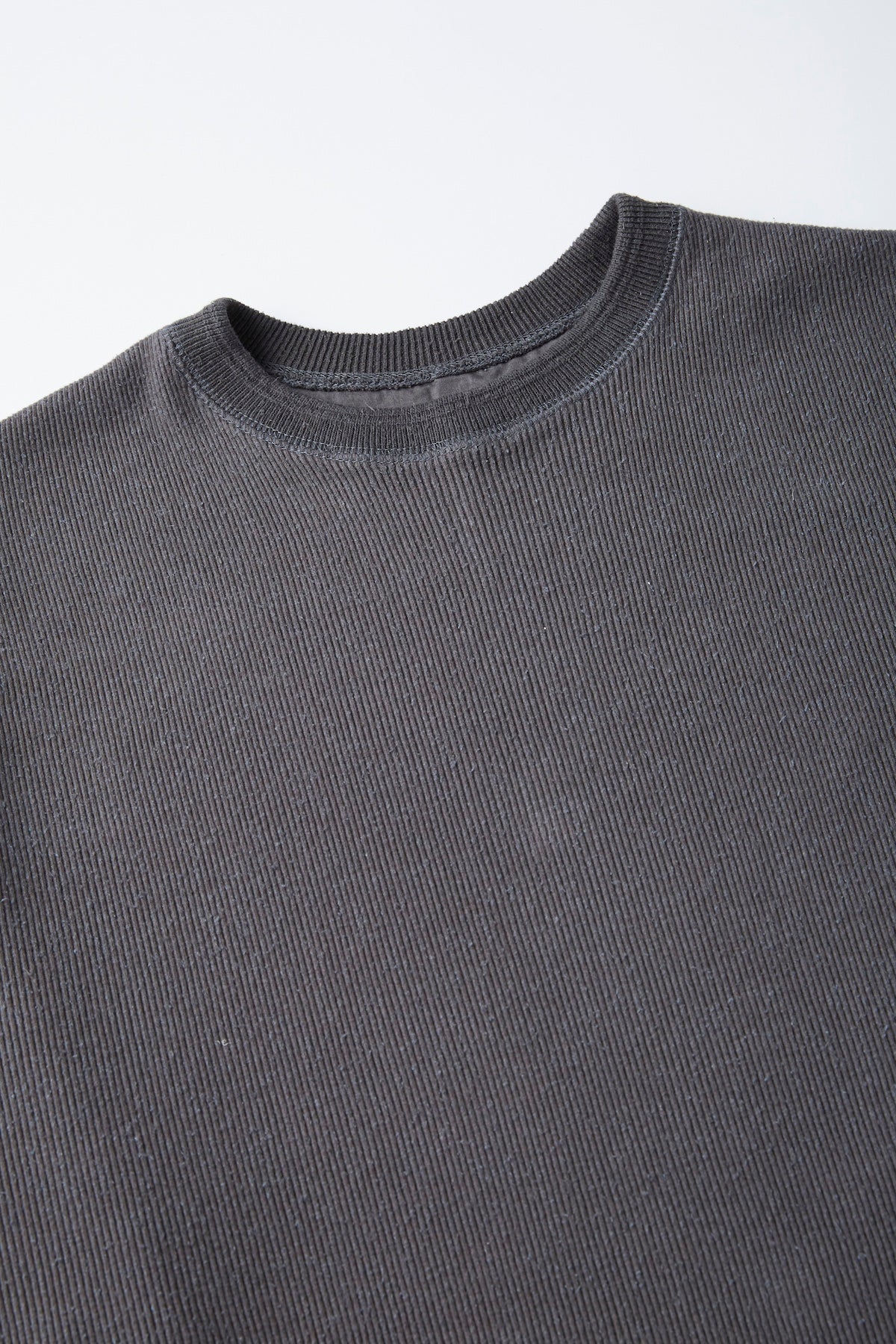 OLD JOE & CO. CREW-NECK SILK NEP RIBED TOPS