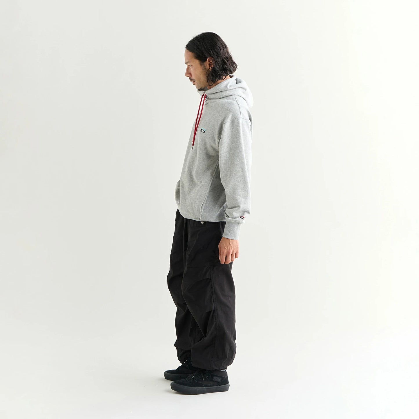 NANGA BACKSATIN EASY CARGO PANTS