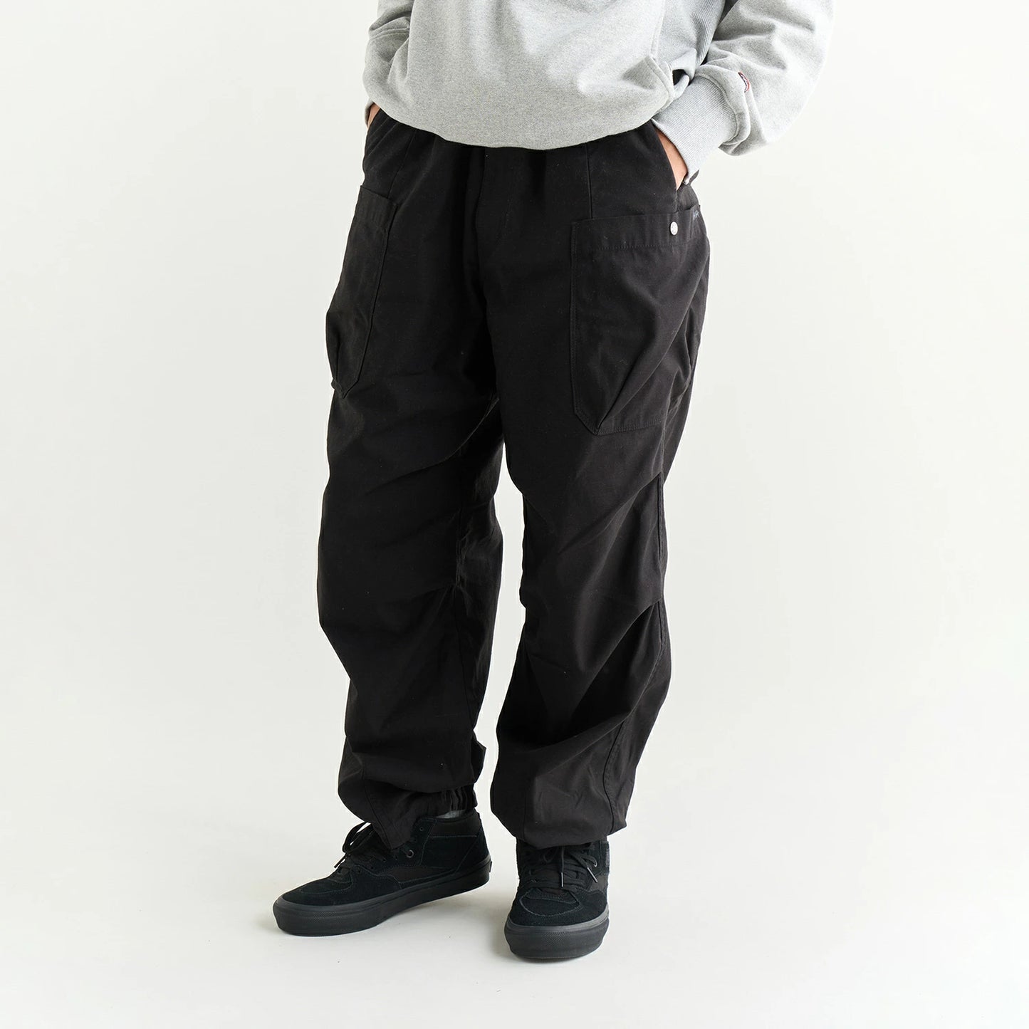NANGA BACKSATIN EASY CARGO PANTS