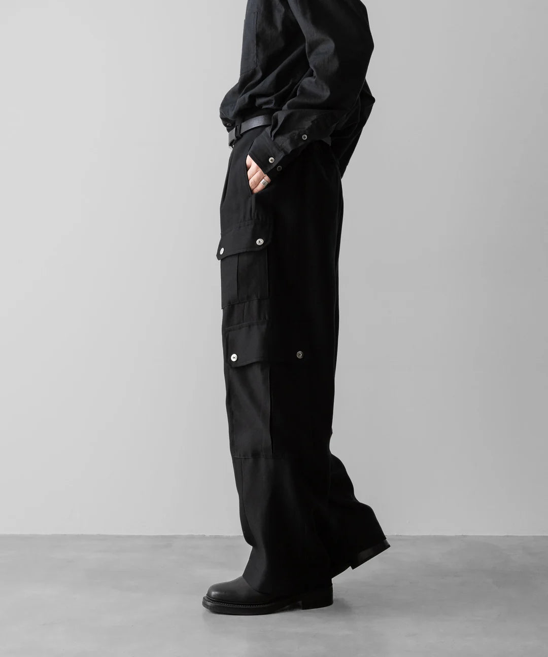 ssstein W/R/SI DOUBLE WEAVE CARGO POCKET TROUSERS