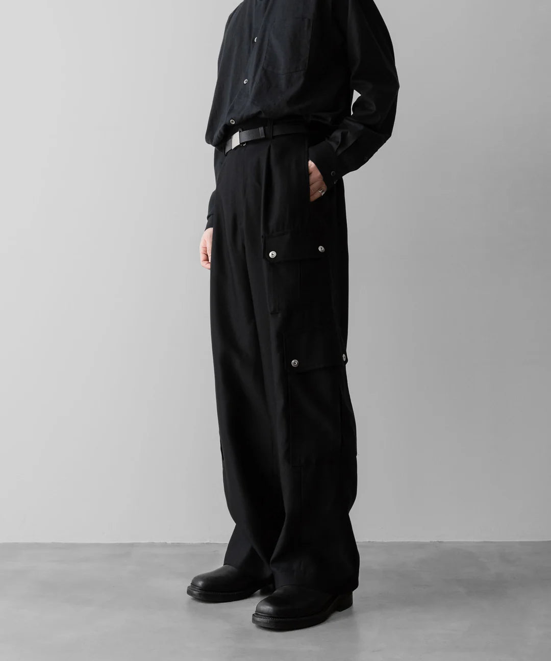 ssstein W/R/SI DOUBLE WEAVE CARGO POCKET TROUSERS