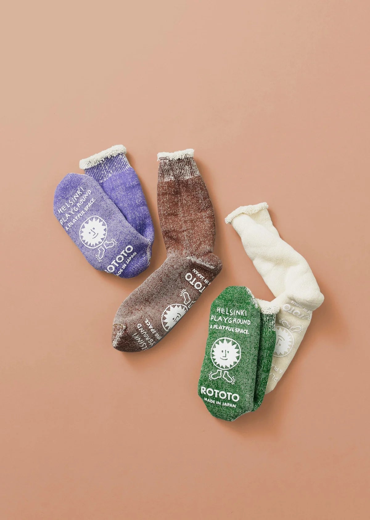 HELSINKI PLAYGROUND × ROTOTO “DOUBLE FACE ROOM SOCKS”