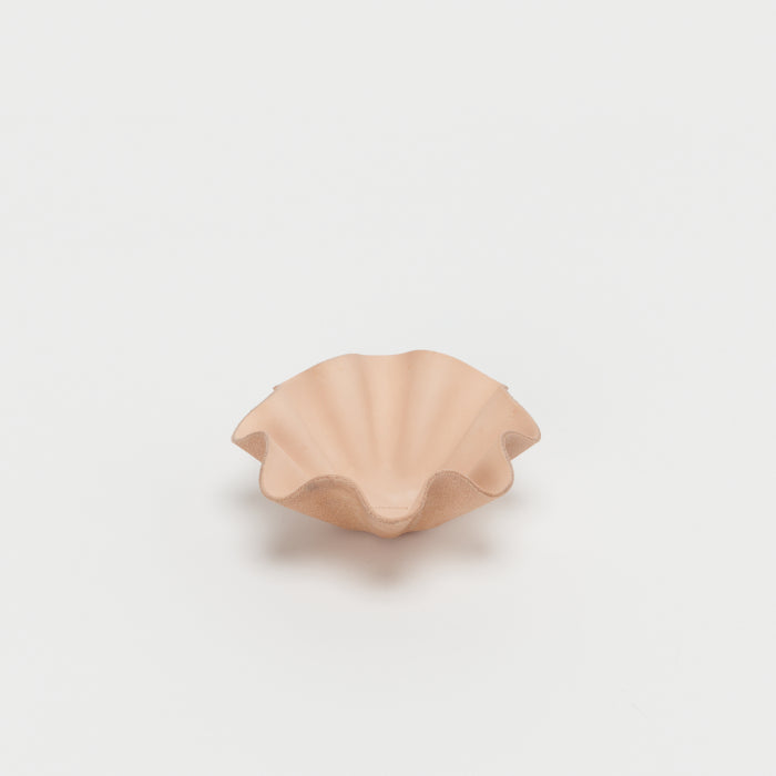 Hender Scheme shell bowl small