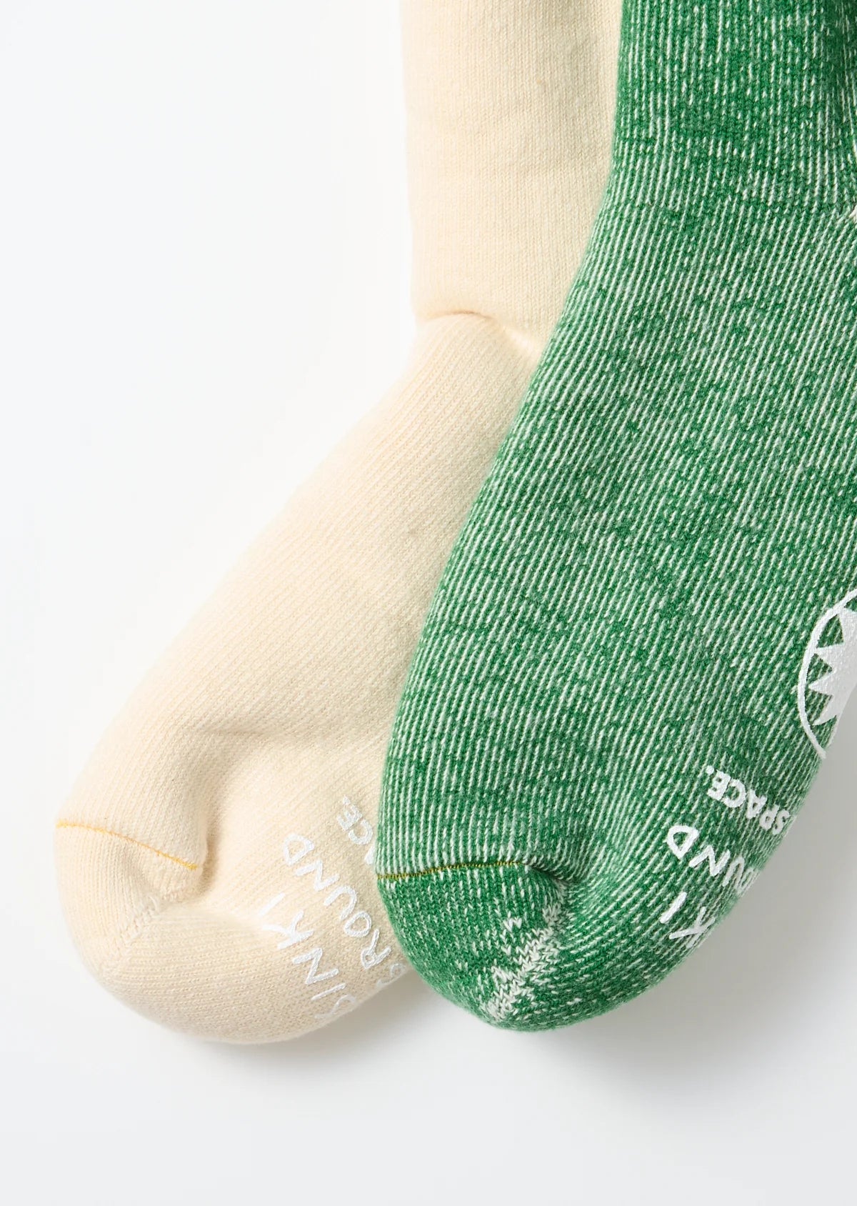 HELSINKI PLAYGROUND × ROTOTO “DOUBLE FACE ROOM SOCKS”