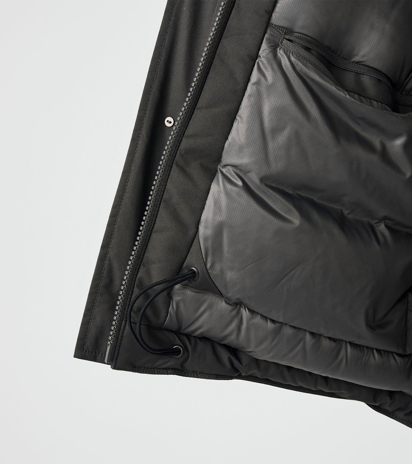 nanamica 2L GORE-TEX Down Jacket