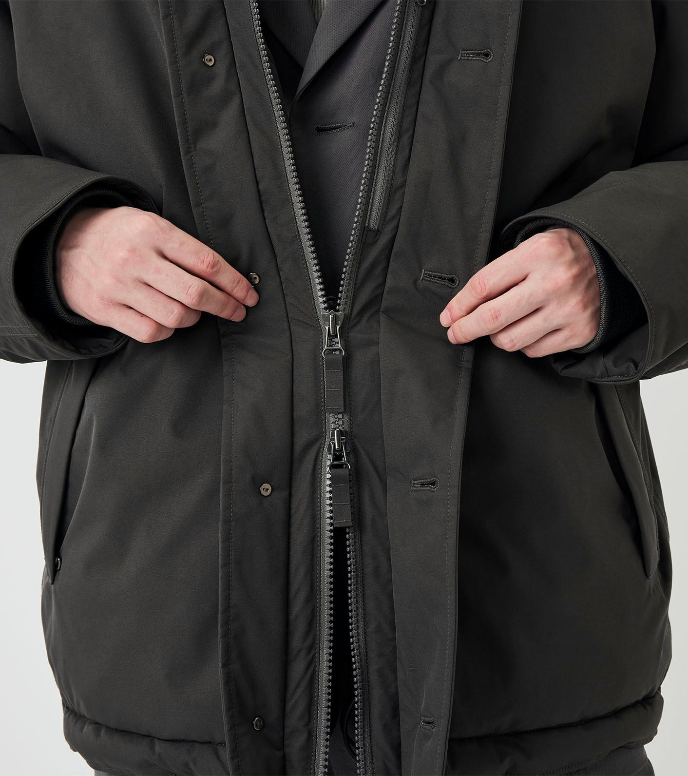 nanamica 2L GORE-TEX Down Jacket