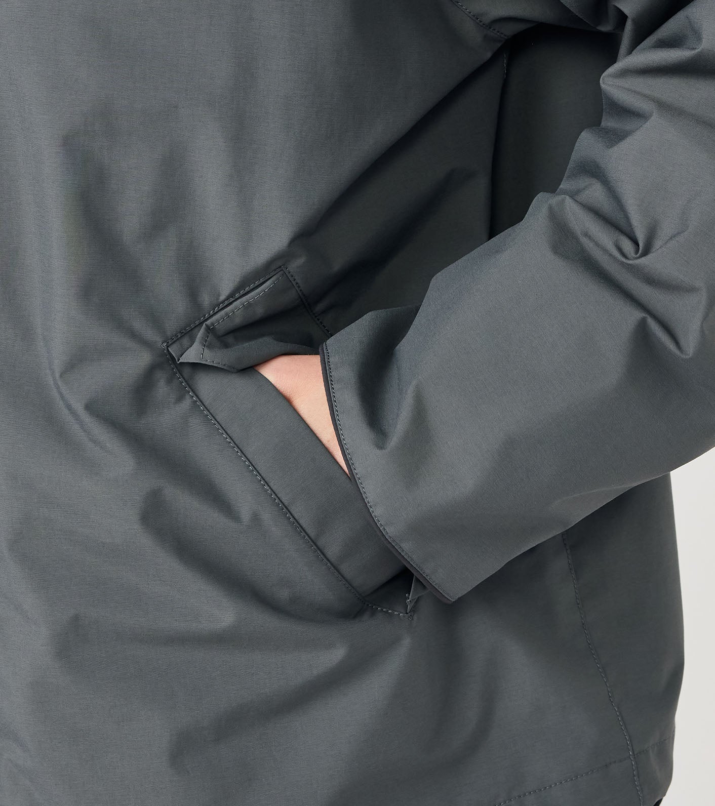 nanamica 2L PERTEX UNLIMITED Field Short Jacket