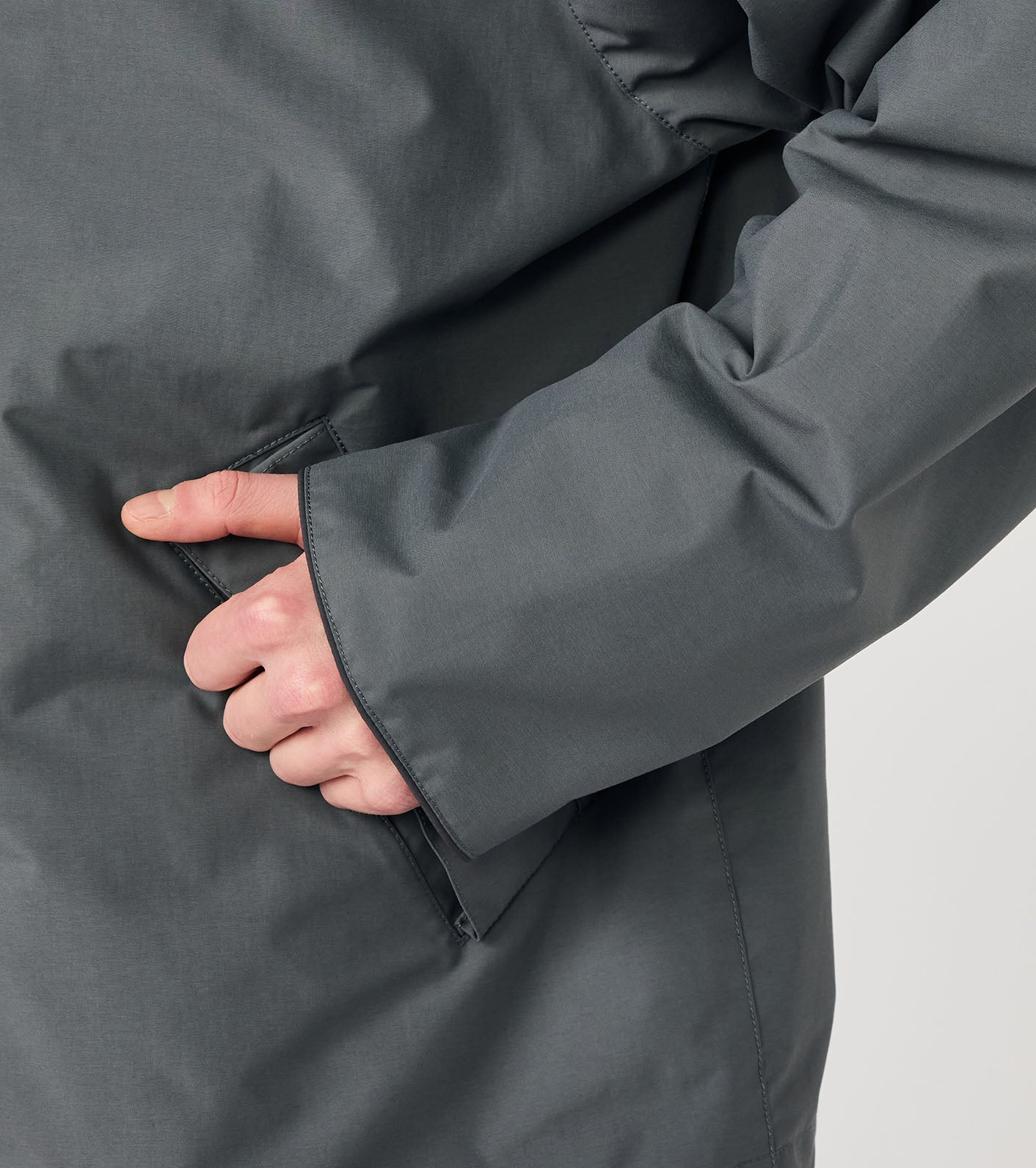 nanamica 2L PERTEX UNLIMITED Field Short Jacket