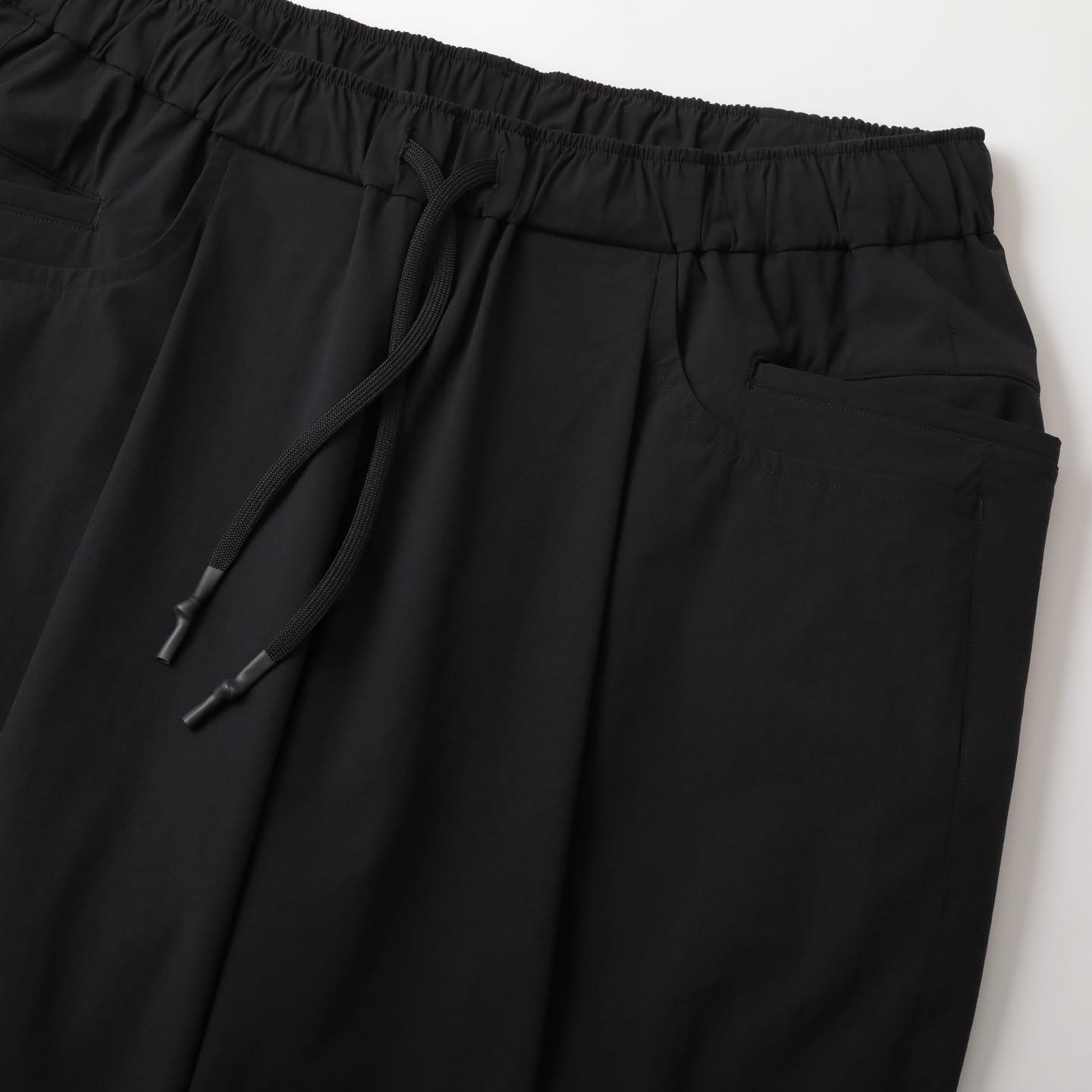 定価安いS.F.C TAPERED EASY PANTS NYLON BLACK L パンツ