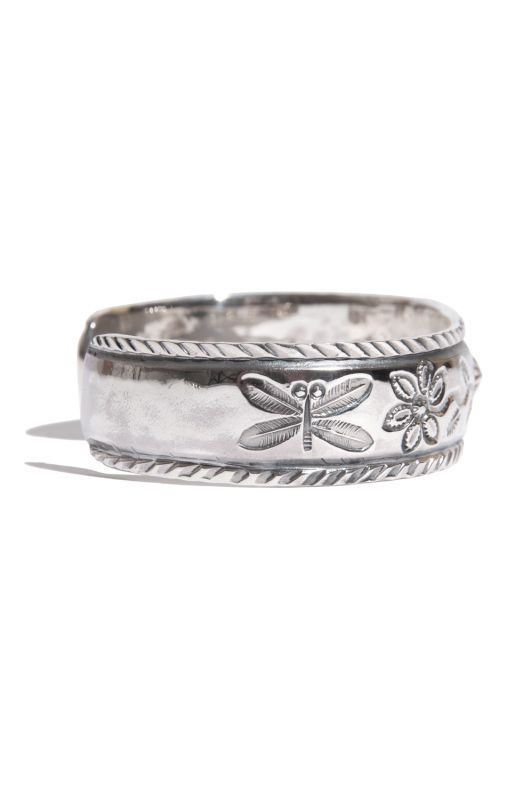 LARRY SMITH SHELL FLOWER BRACELET