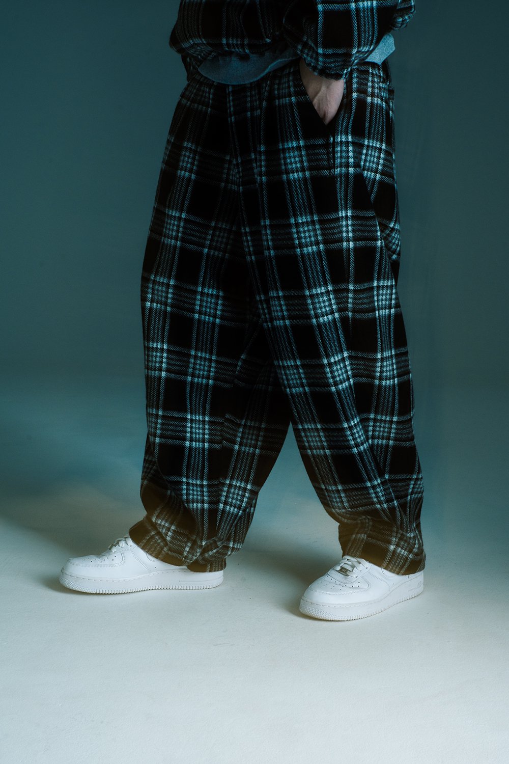 TIGHTBOOTH PLAID FLANNEL BAGGY SLACKS