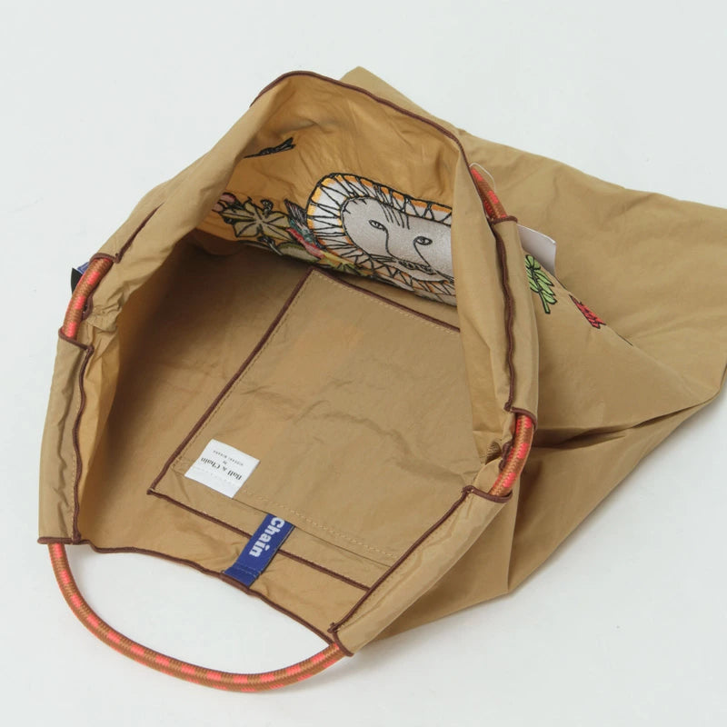 Ball & Chain Tote Bag Lisa Larson Lion