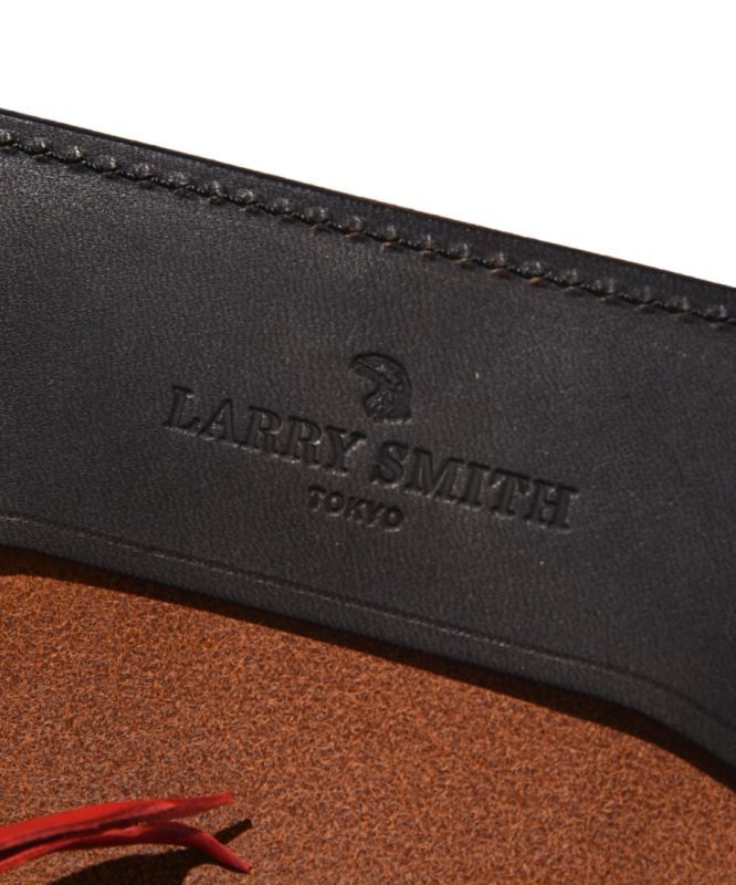 LARRY SMITH FLAP TRAVELERS WALLET "SHELL"