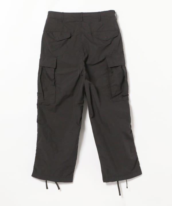 BEAMS Oversize 6-pocket Cargo Pants