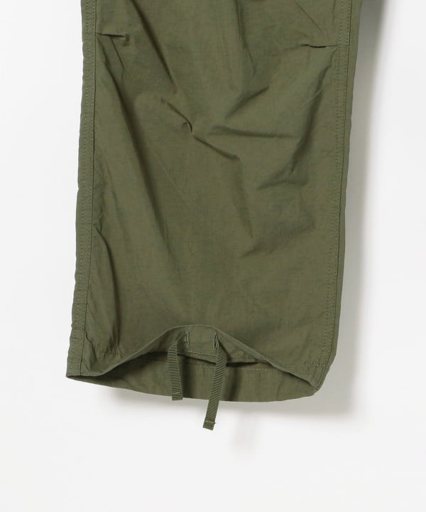 BEAMS Oversize 6-pocket Cargo Pants