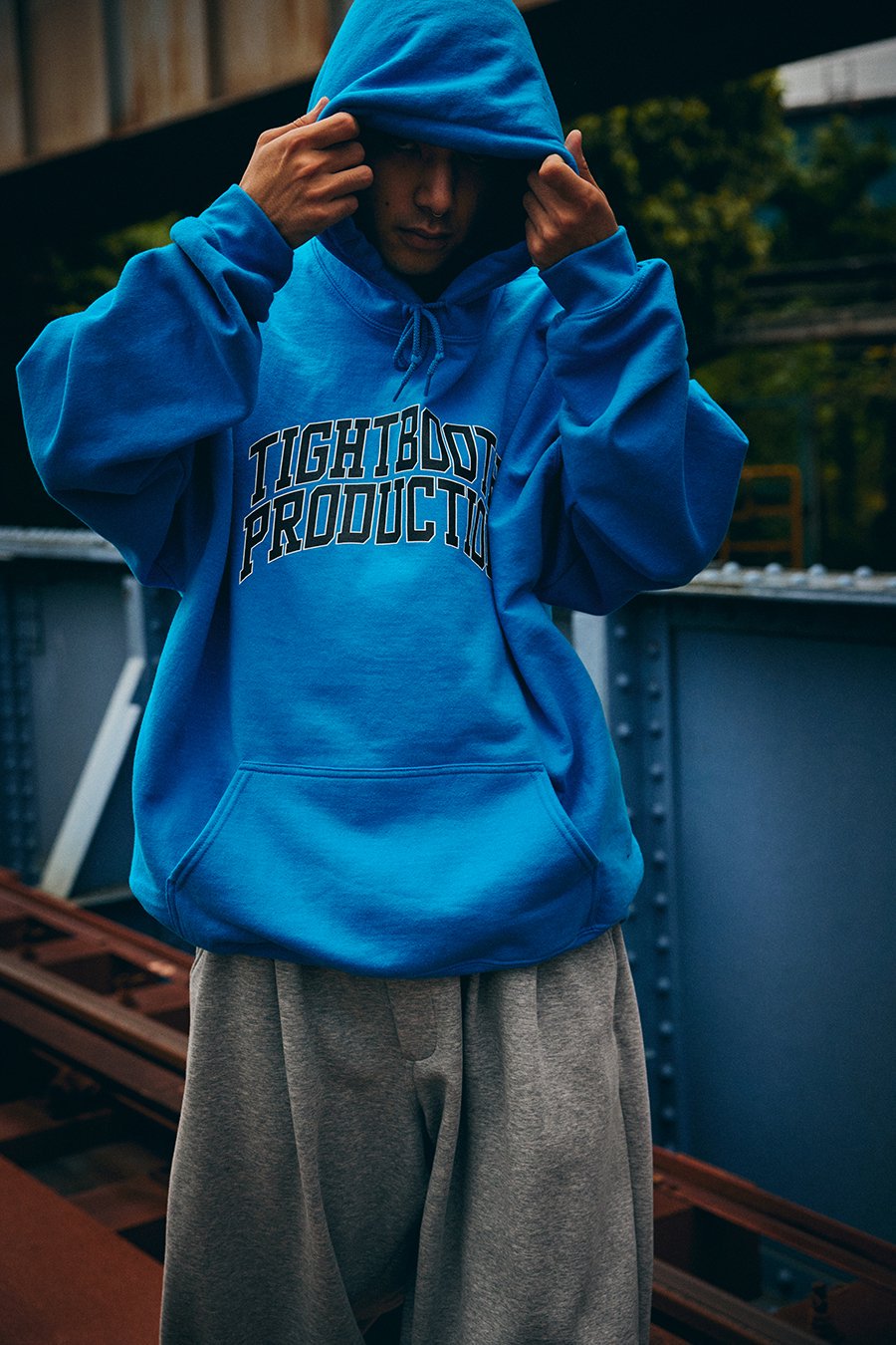 TIGHTBOOTH COLLEGE HOODED SWEAT SHIRT