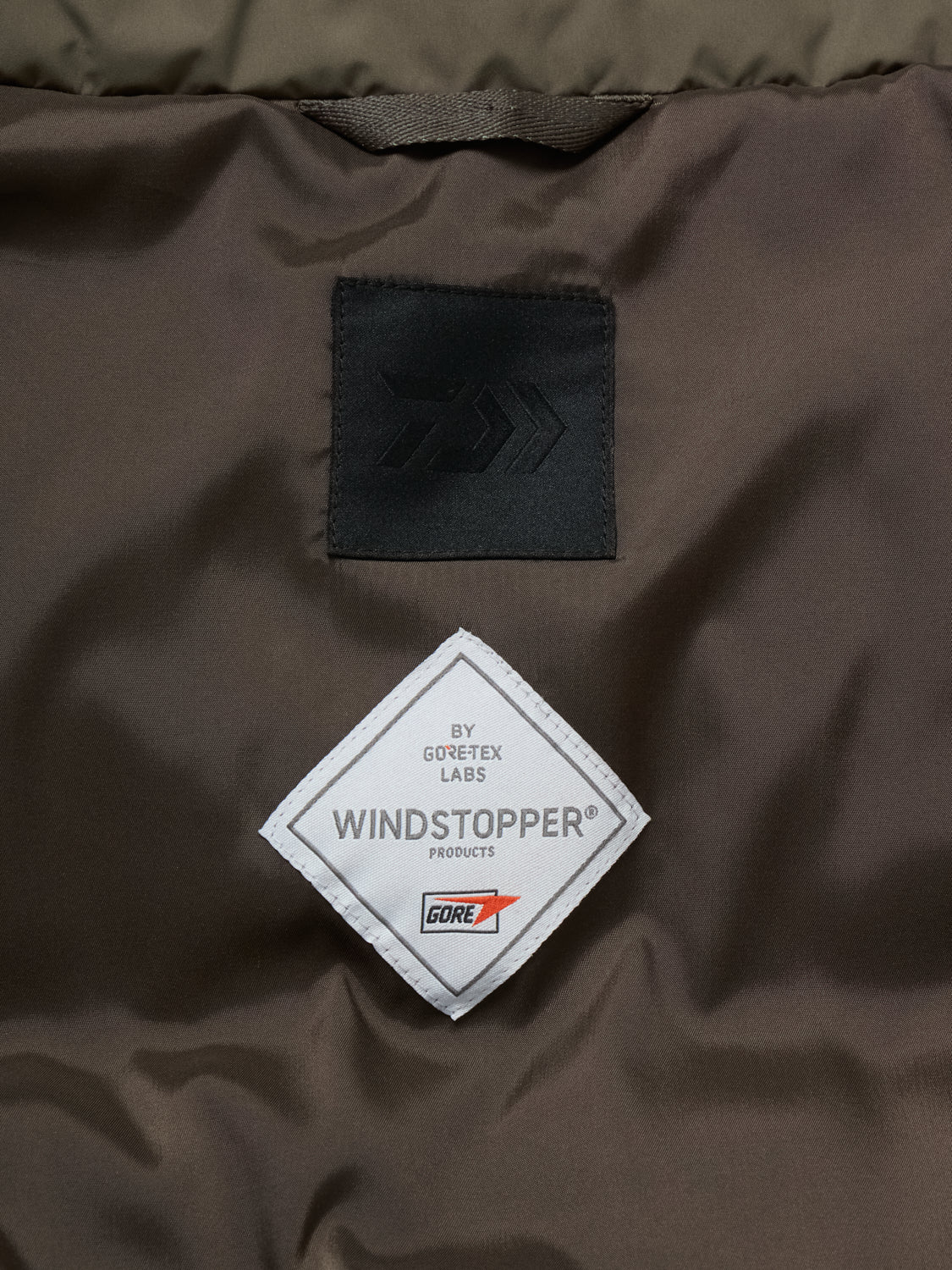 DAIWA PIER39 WINDSTOPPER®︎ EXPEDITION DOWN JACKET – unexpected store