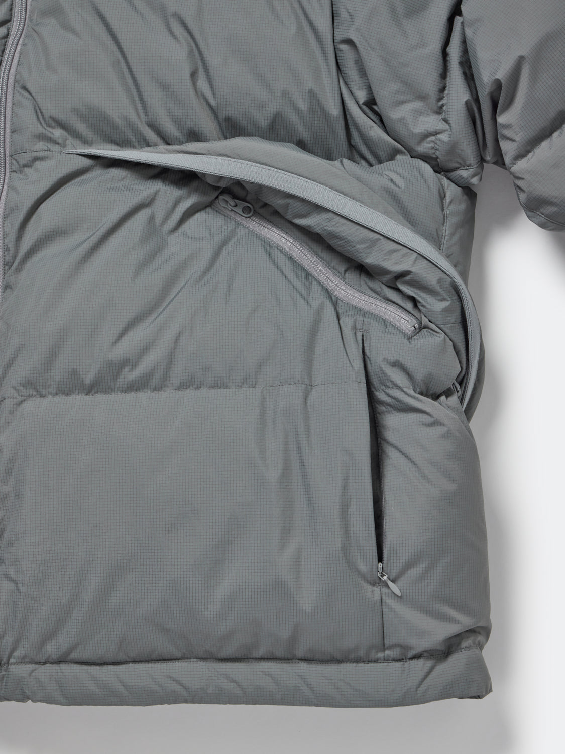 DAIWA PIER39 TECH ALPINE DOWN PARKA