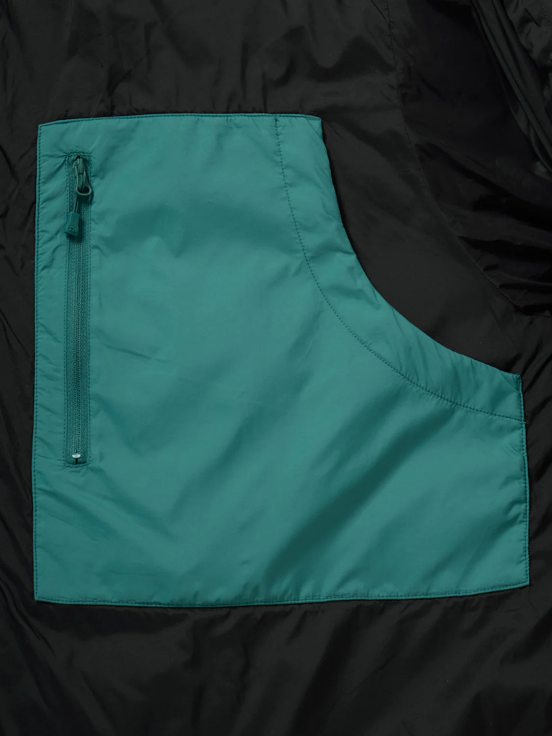 DAIWA PIER39 TECH REVERSIBLE CLIMBERS PUFF JACKET