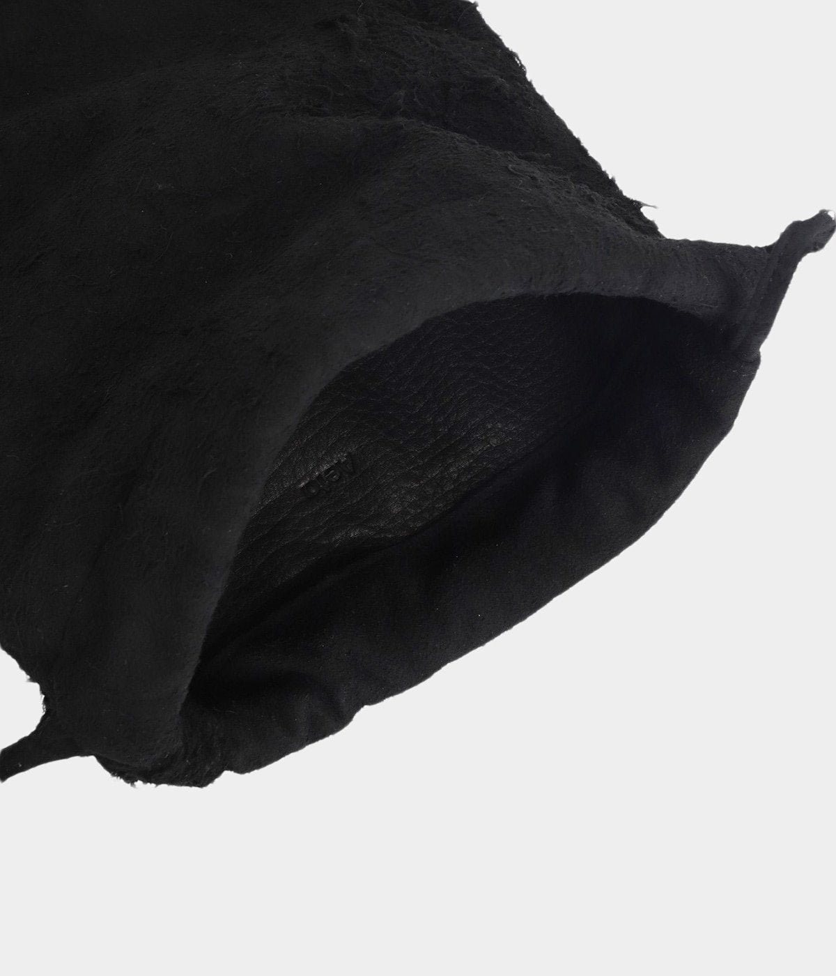 Aeta BACK SIDE SKIN DRAWSTRING POUCH L