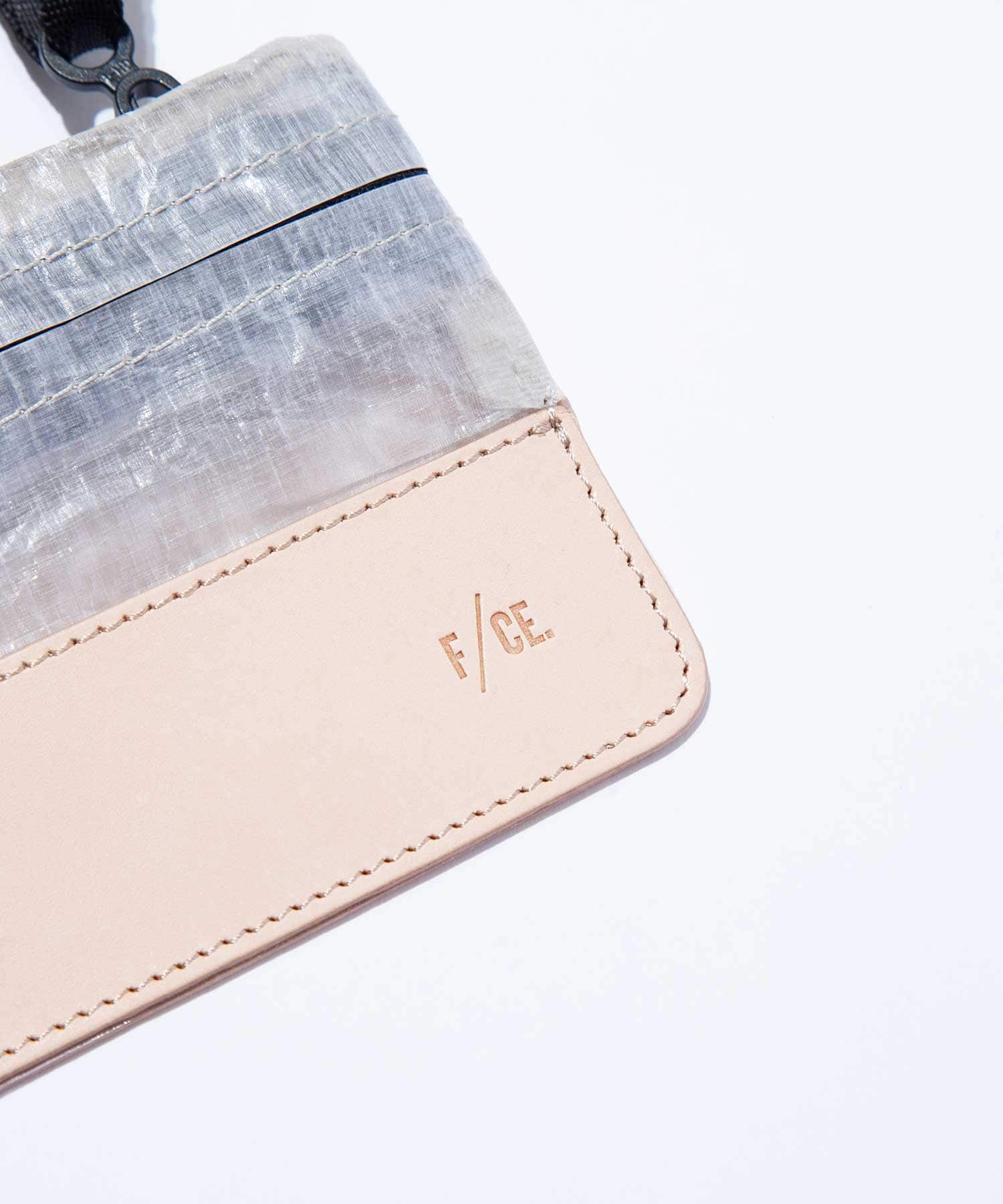 F/CE. MINIMALIST WALLET with Dyneema® – unexpected store