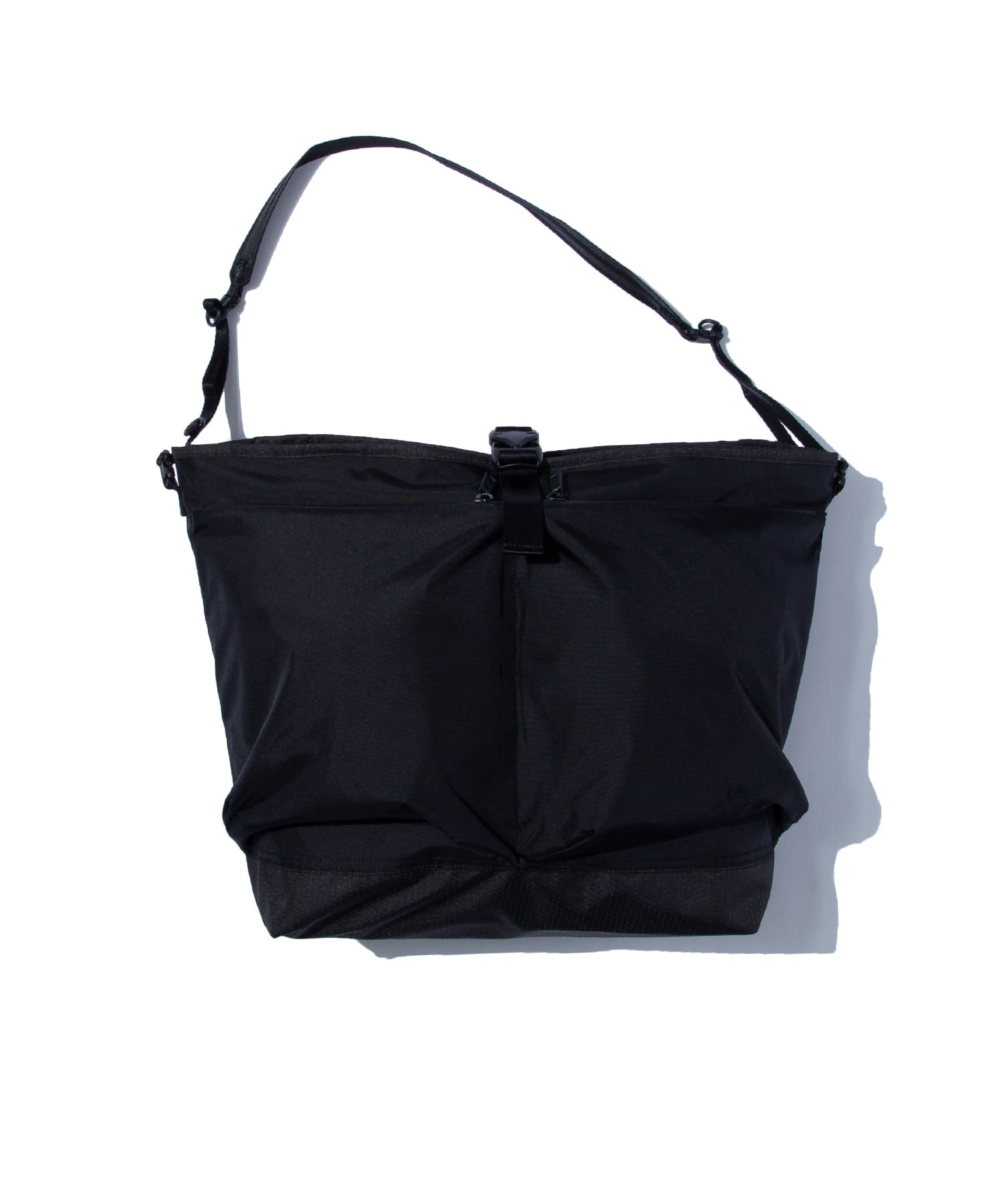 F/CE. LIGHTWEIGHT COURIER SHOULDER BAG – unexpected store