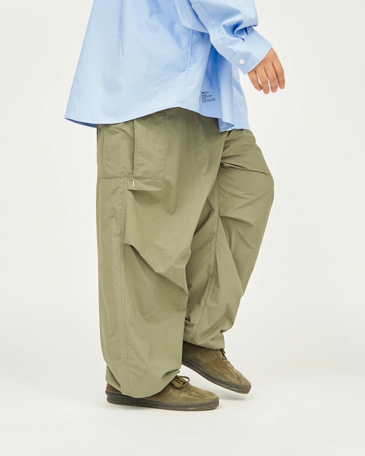 FreshService NYLON TAFFETA UPWARD CARGO POCKET PANTS FreshService NYLON TAFFETA UPWARD CARGO POCKET PANTS