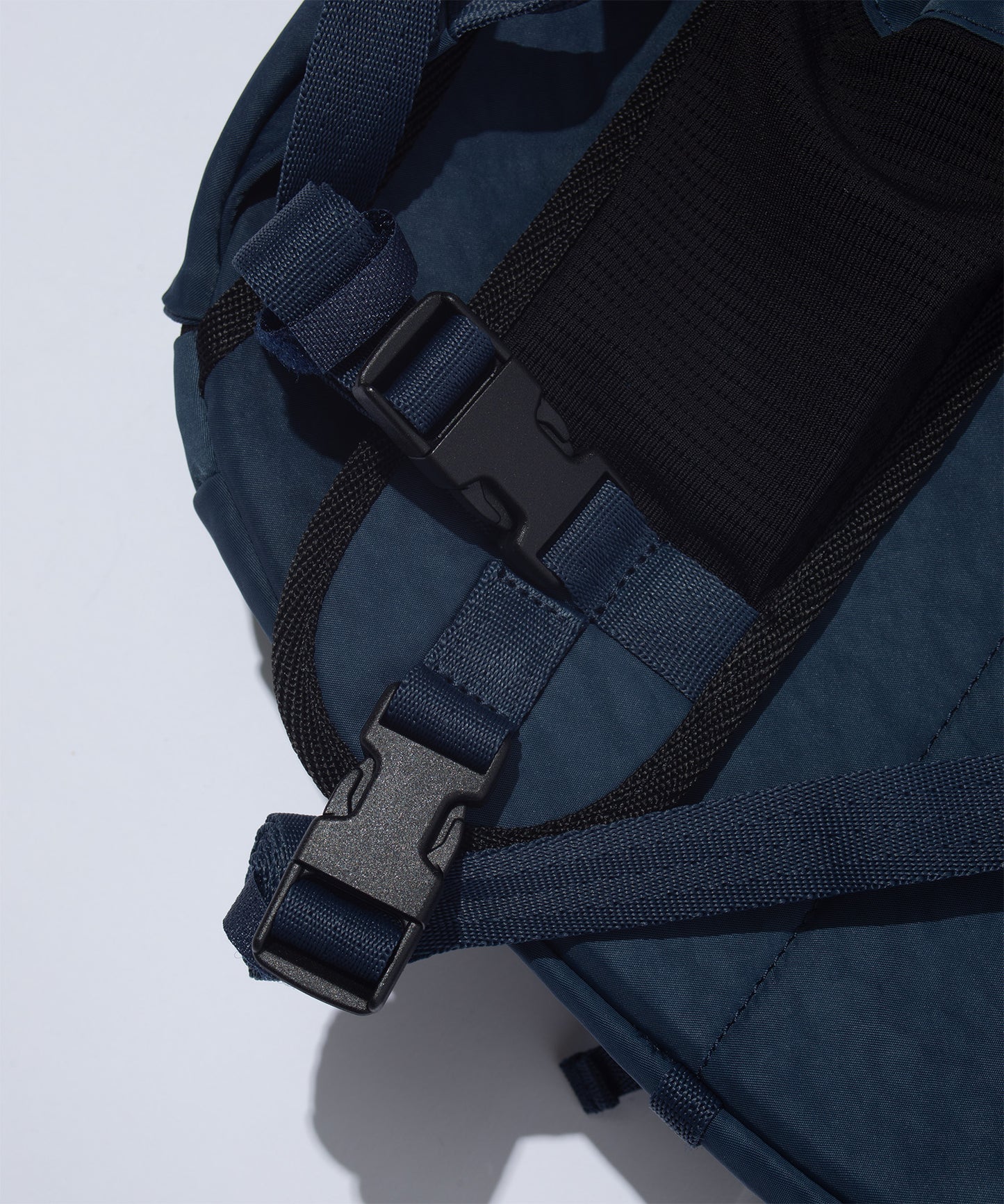 F/CE. TEXTURED TWILL 3 POINTS SLINGER BAG