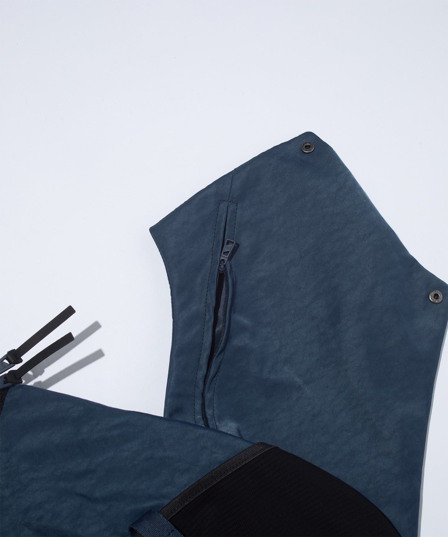F/CE. TEXTURED TWILL 3 POINTS SLINGER BAG