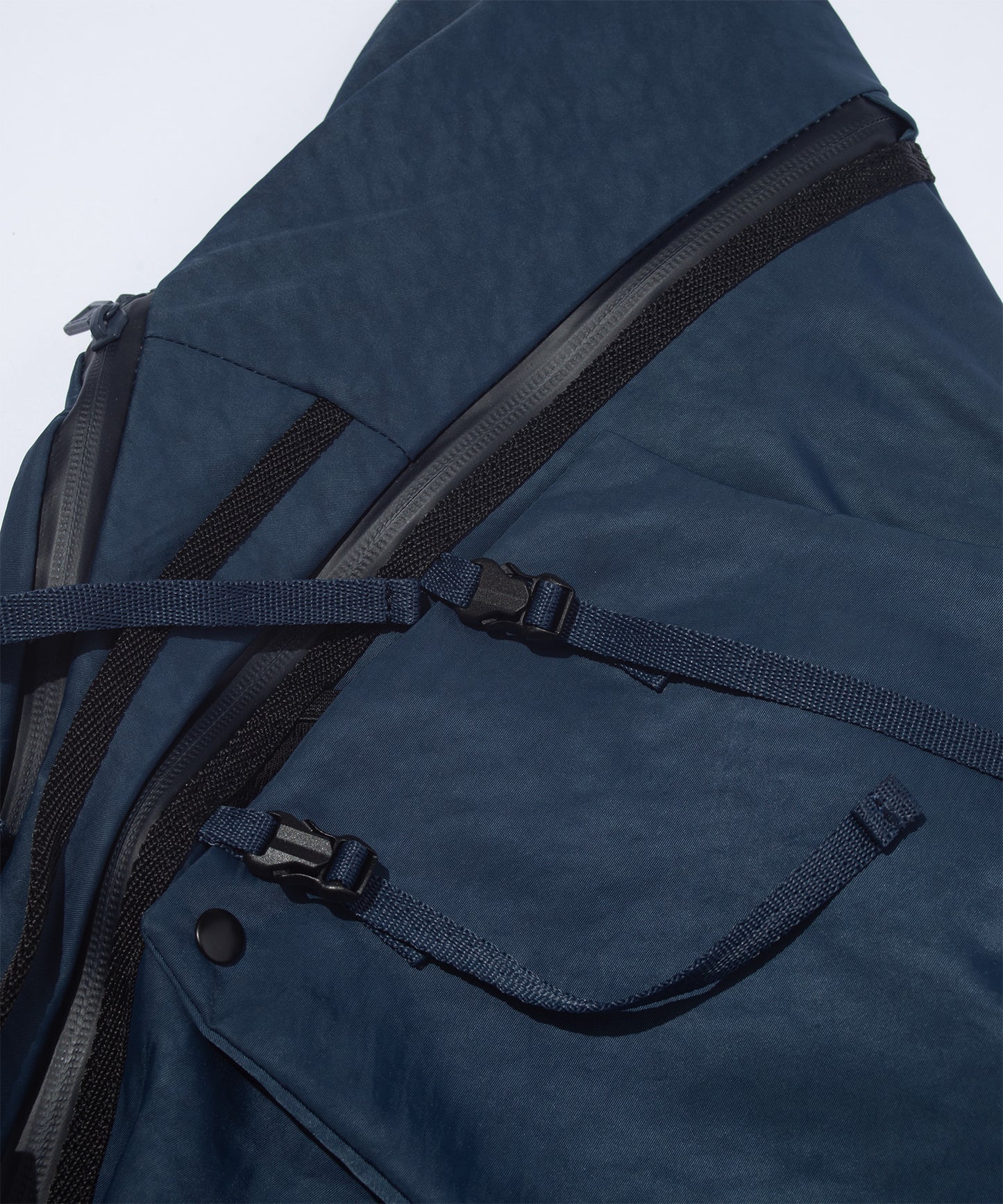 F/CE. TEXTURED TWILL 3 POINTS SLINGER BAG