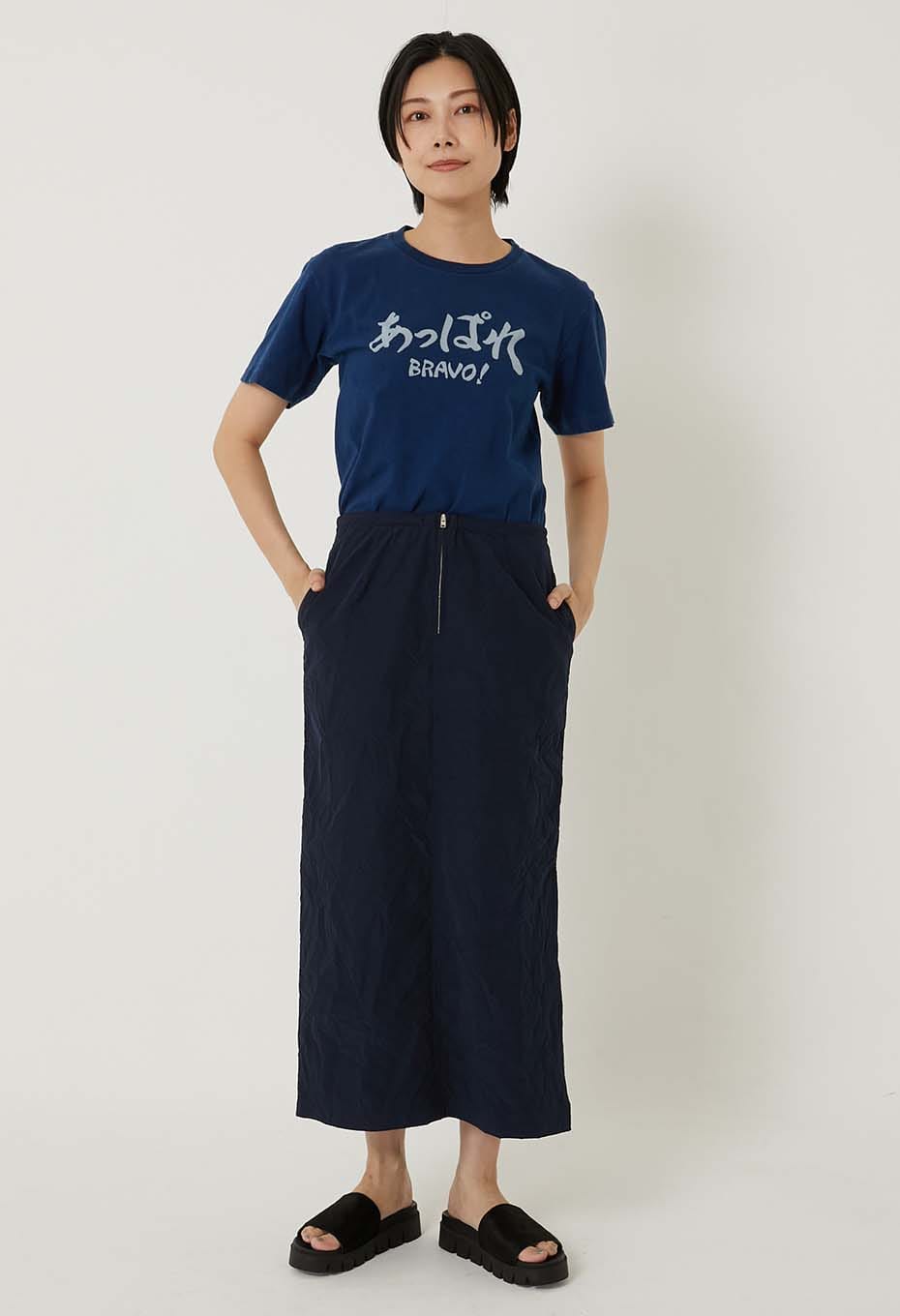 BLUE BLUE JAPAN Appare bassen Indigo T-shirt