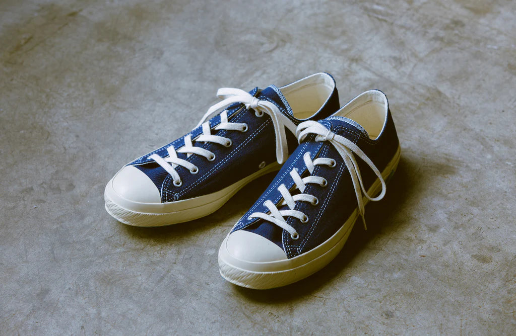 SHOES LIKE POTTERY LOW MID NAVY