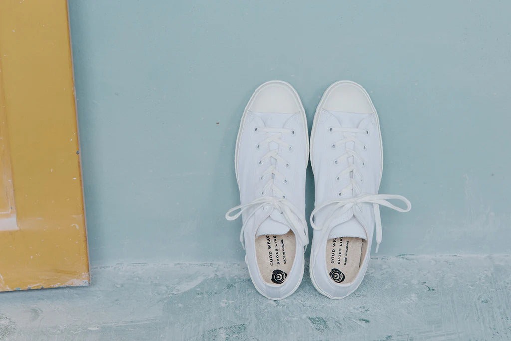 SHOES LIKE POTTERY LOW OPTICAL WHITE