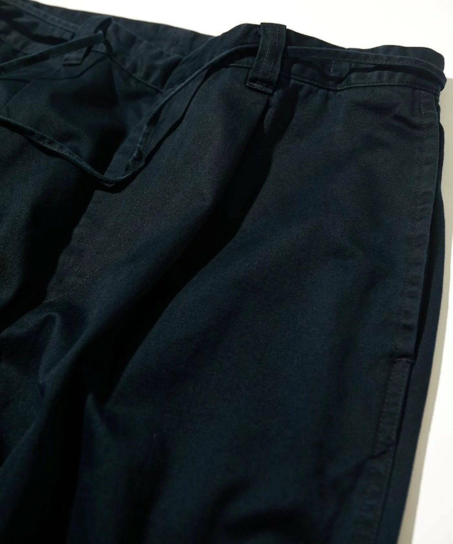 CAHLUMN Magazine Pocket Chino Pant