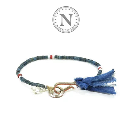 NORTH WORKS Indigo Dyed Shell & White hearts Bracelet D-620