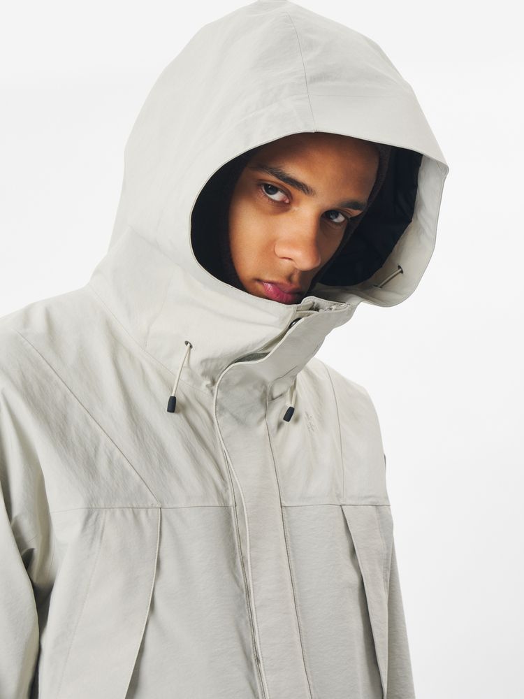 Goldwin Barite Two-Layer Shell Jacket