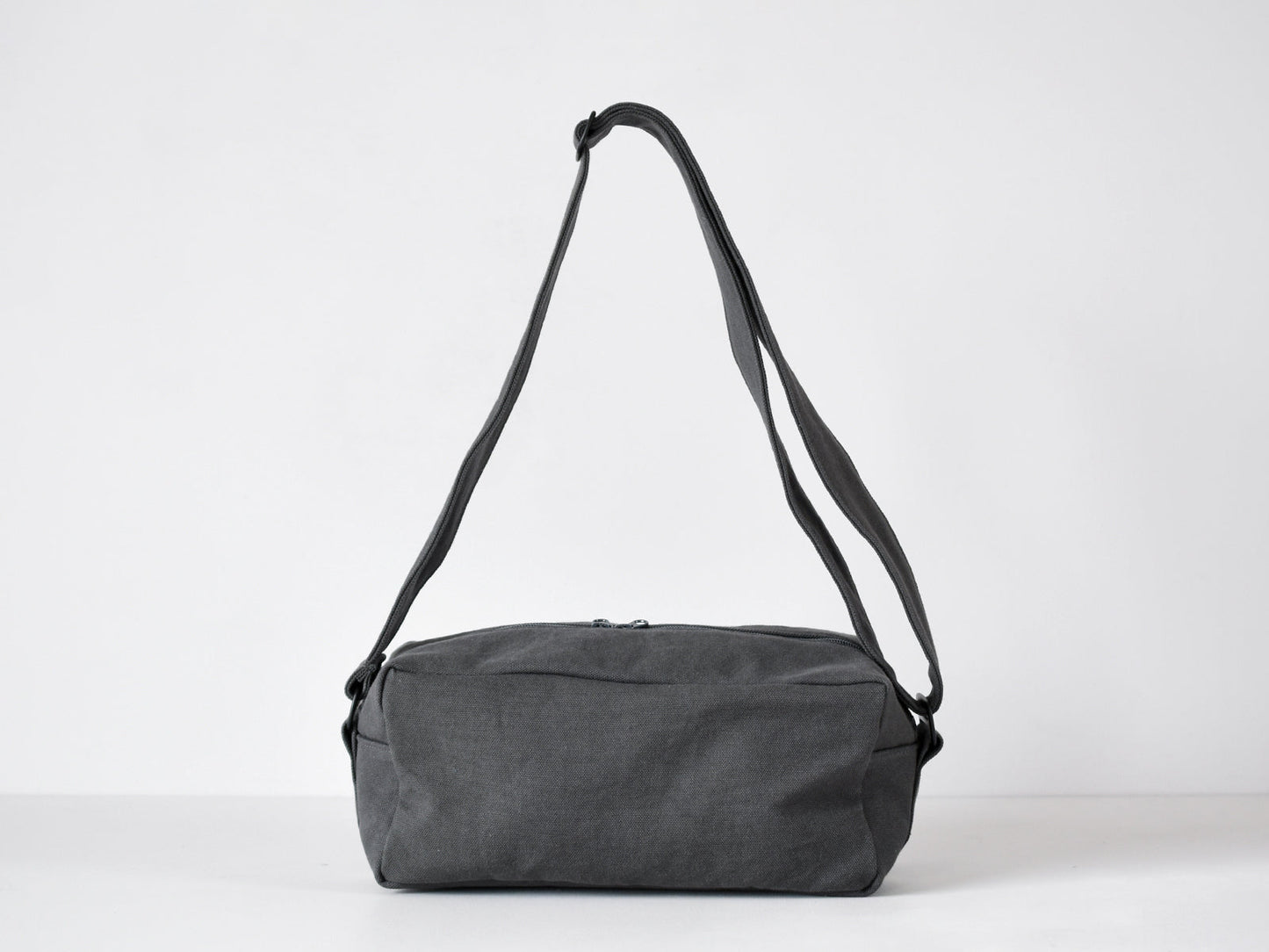 ateliers PENELOPE #8 Pan Shoulder Bag