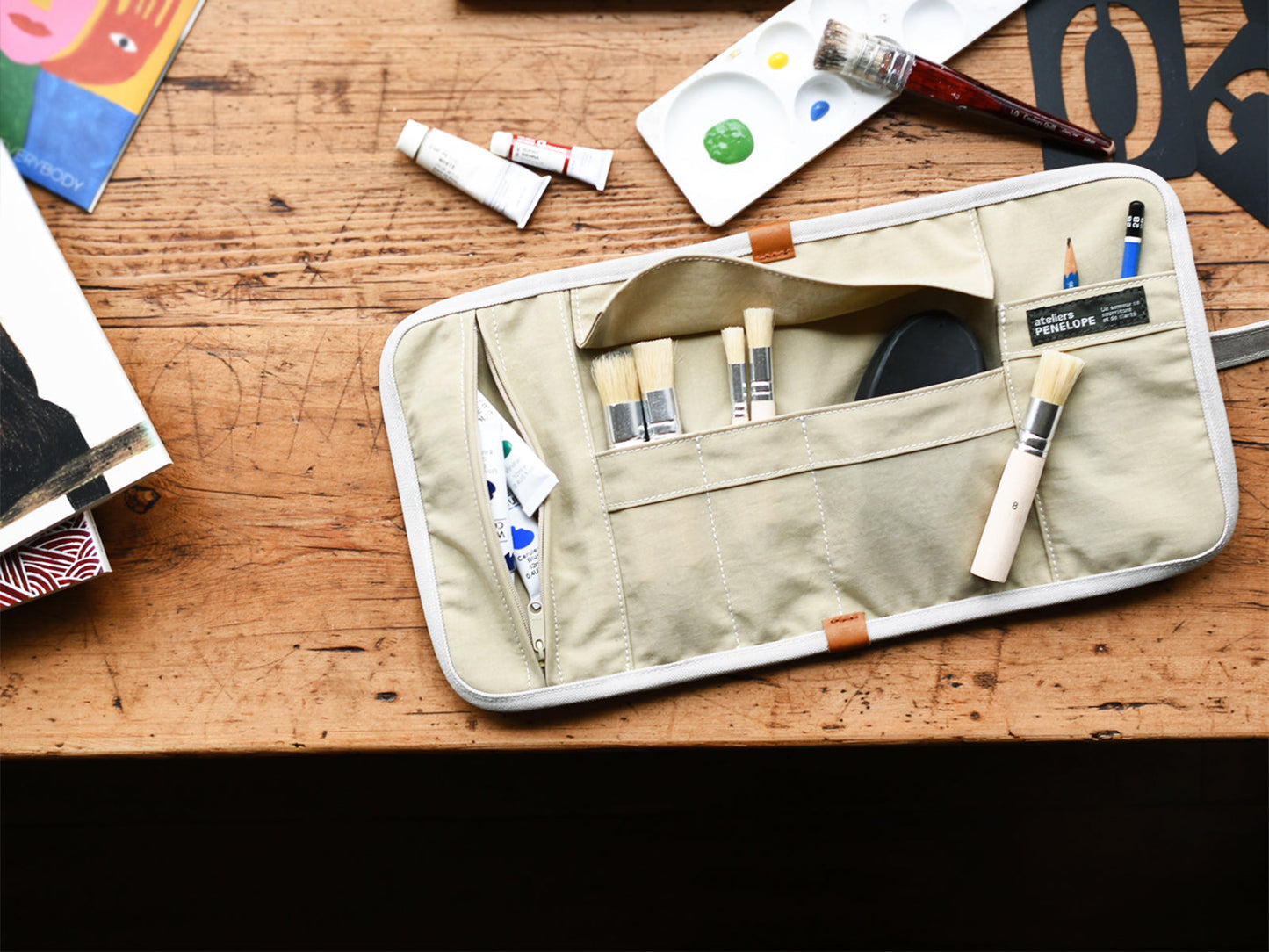 ateliers PENELOPE Roberto Pouch
